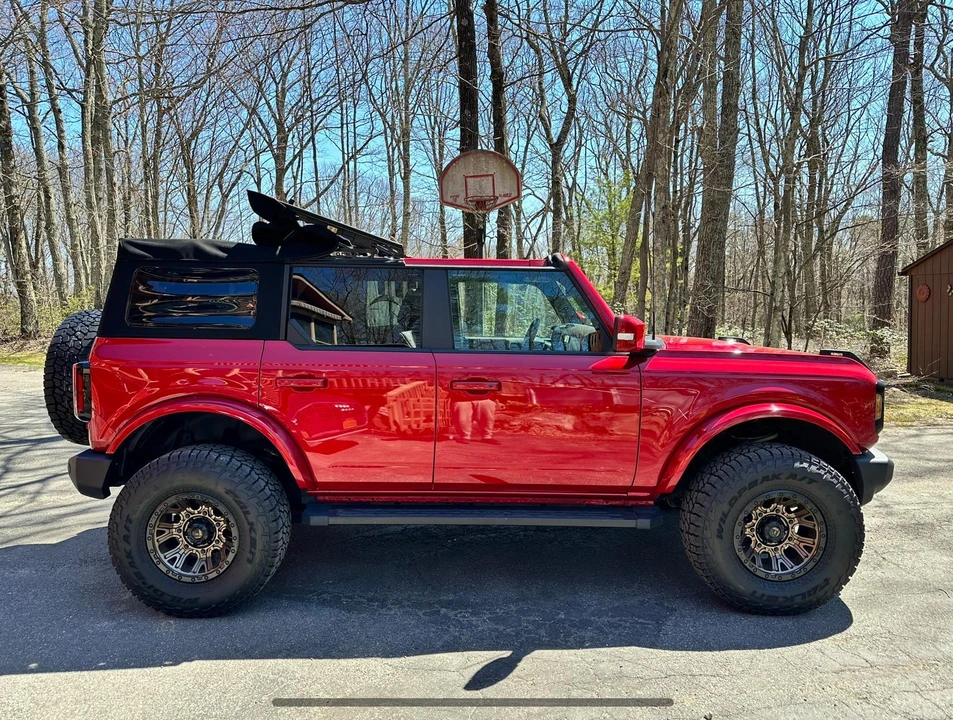 2021 Ford Bronco 6th Gen - Image 17 of 31