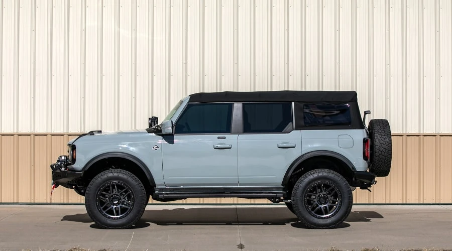 2021 Ford Bronco 6th Gen - Image 2 of 30