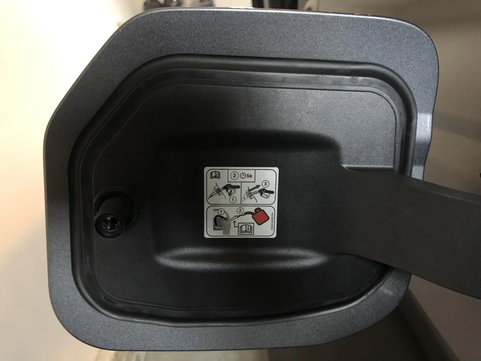 2021 Ford Bronco 6th Gen - Image 23 of 30