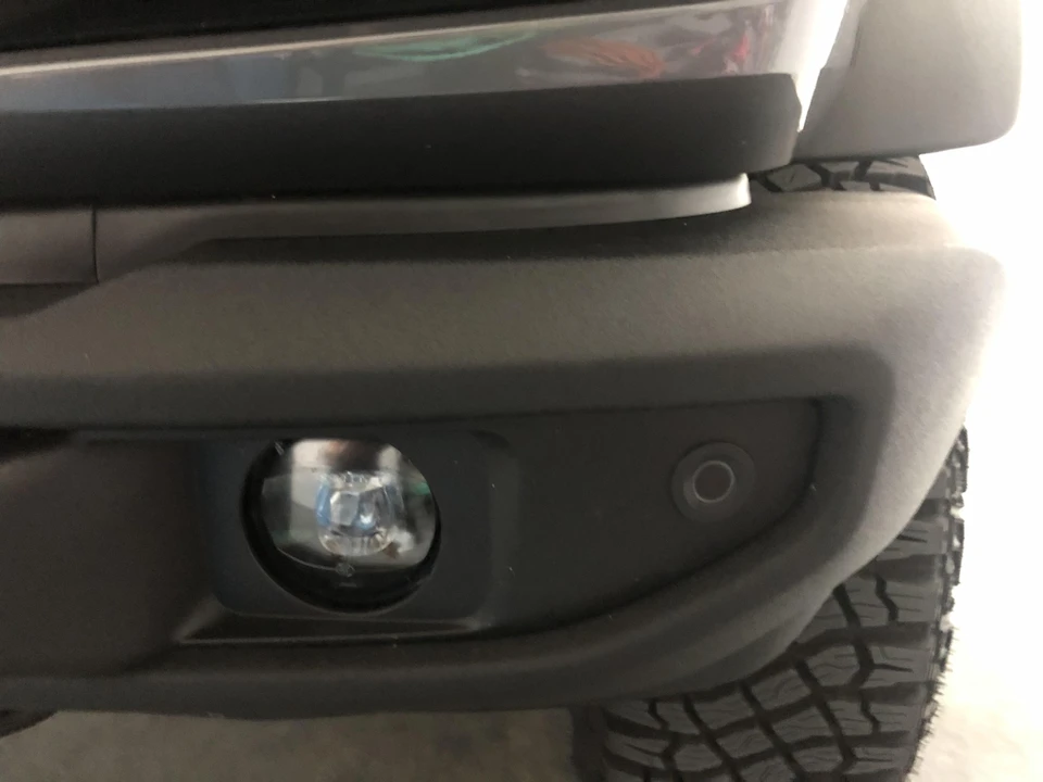 2021 Ford Bronco 6th Gen - Image 16 of 30