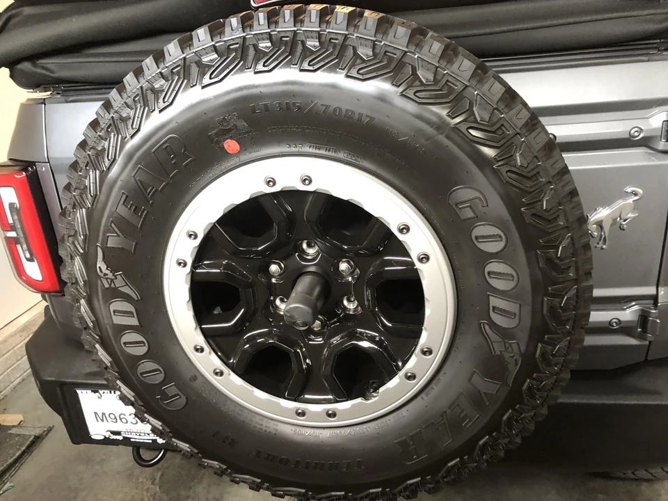 2021 Ford Bronco 6th Gen - Image 24 of 30