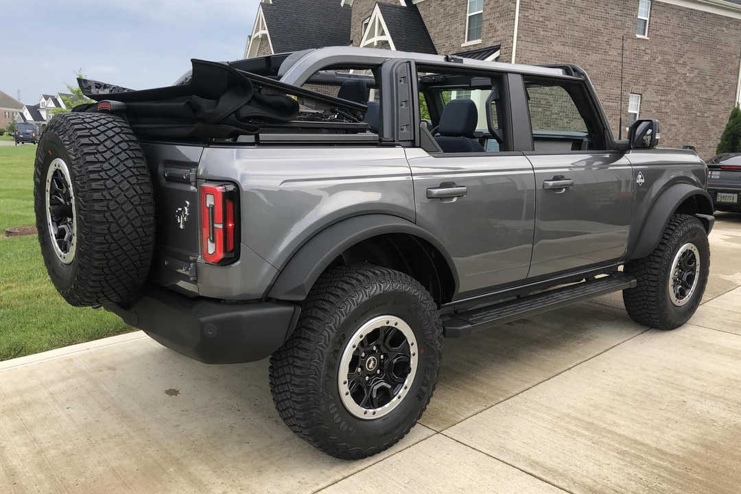 2021 Ford Bronco 6th Gen - Image 4 of 30