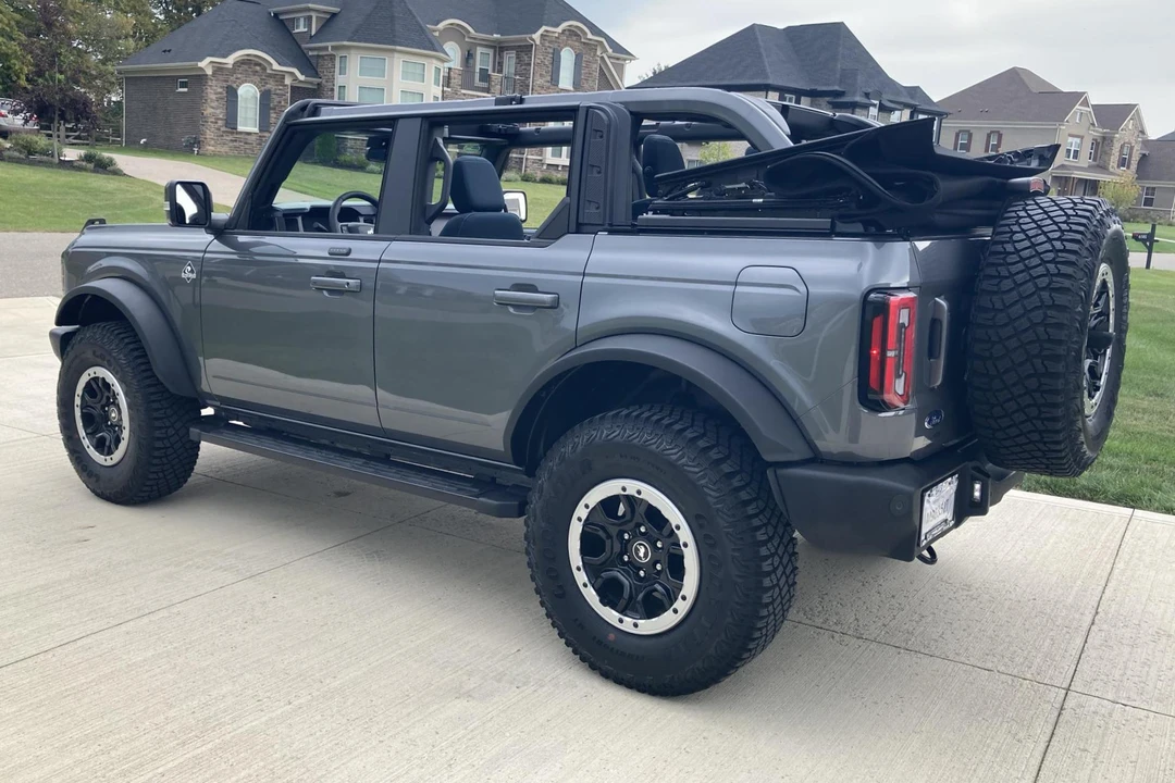 2021 Ford Bronco 6th Gen - Image 5 of 30