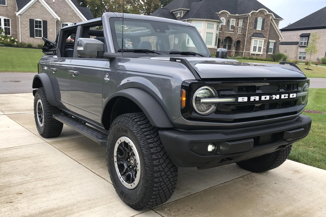 2021 Ford Bronco 6th Gen - Image 3 of 30