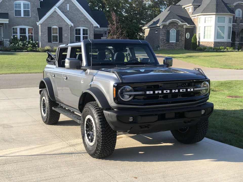 2021 Ford Bronco 6th Gen - Image 13 of 30