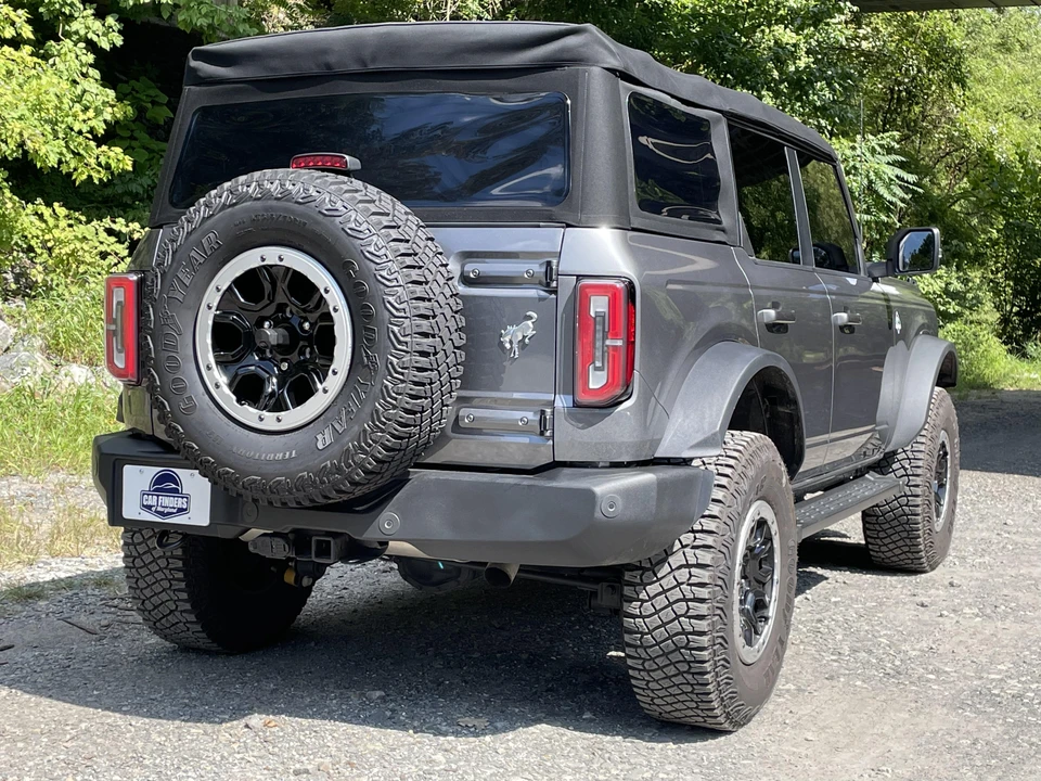 2021 Ford Bronco 6th Gen - Image 15 of 31