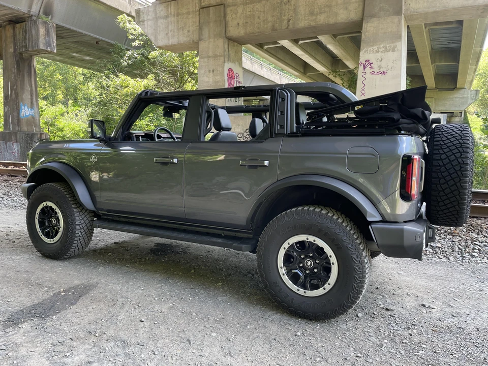 2021 Ford Bronco 6th Gen - Image 23 of 31