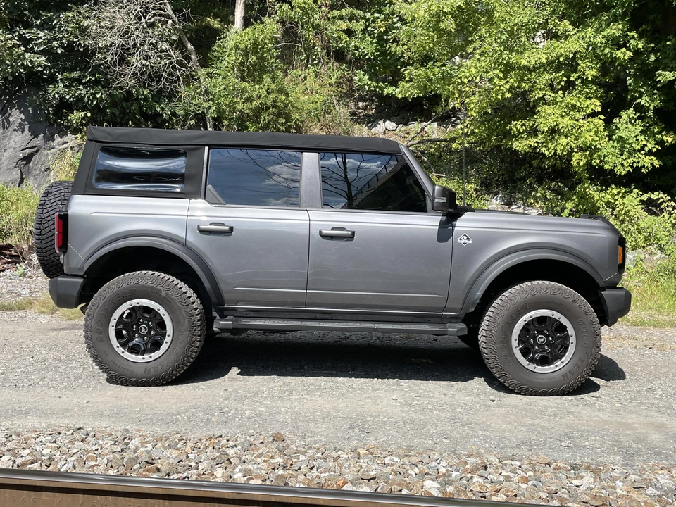2021 Ford Bronco 6th Gen - Image 16 of 31