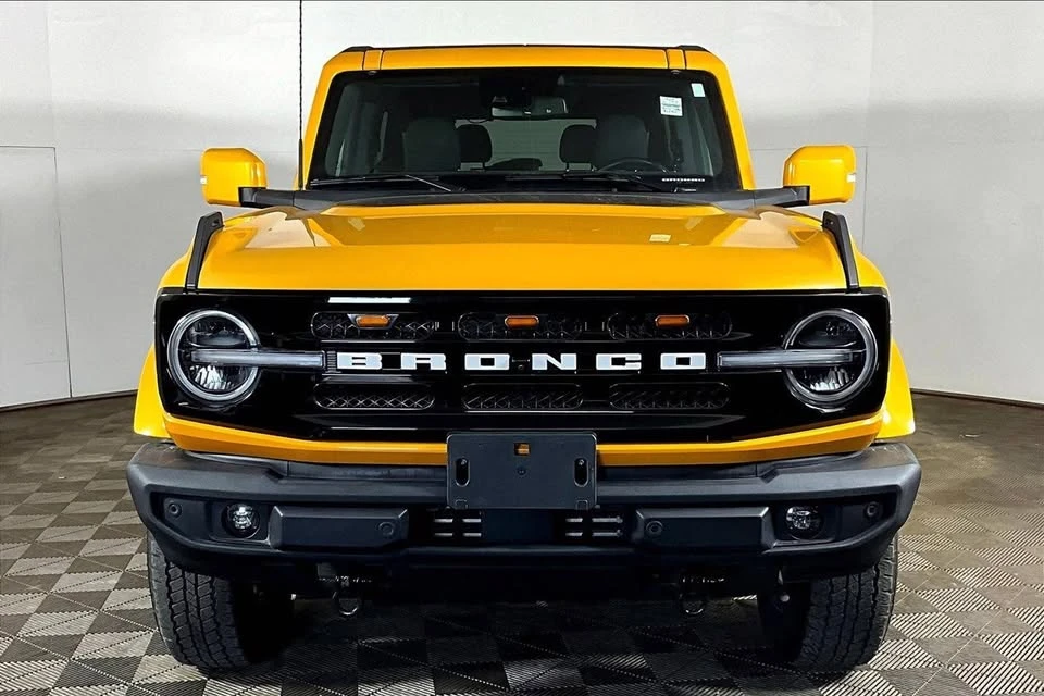 2021 Ford Bronco 6th Gen - Image 3 of 12