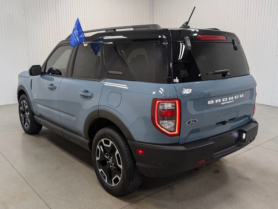 2021 Ford Bronco 6th Gen - Image 8 of 10