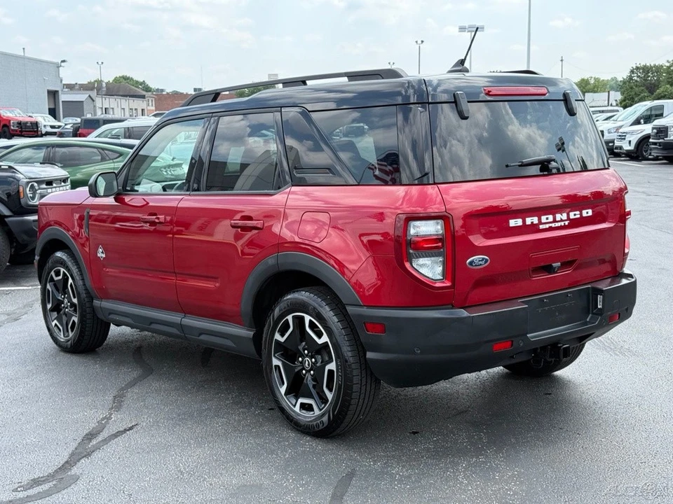 2021 Ford Bronco 6th Gen - Image 6 of 24
