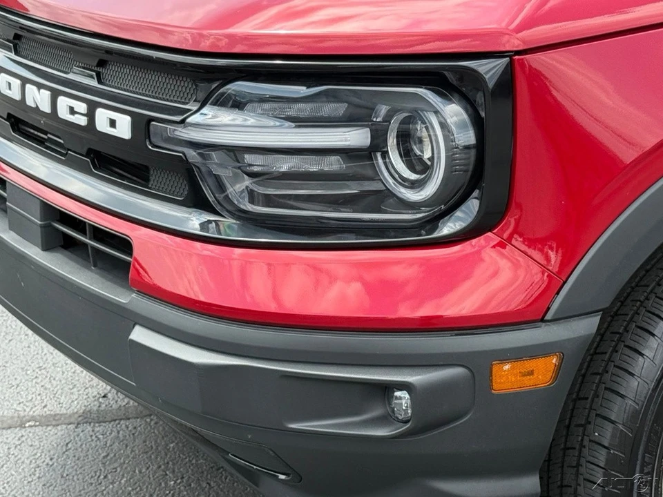 2021 Ford Bronco 6th Gen - Image 10 of 24