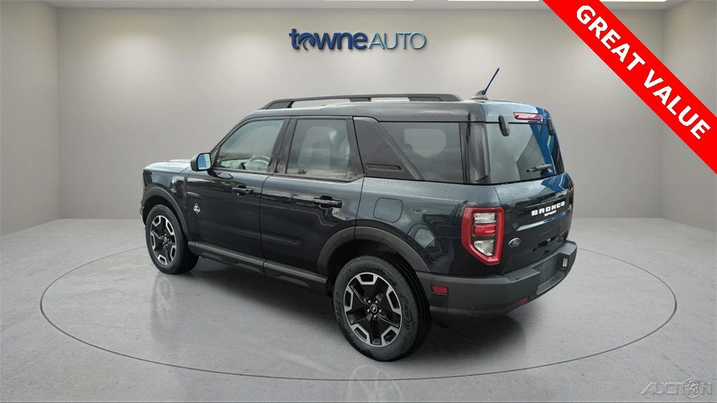 2021 Ford Bronco 6th Gen - Image 3 of 12