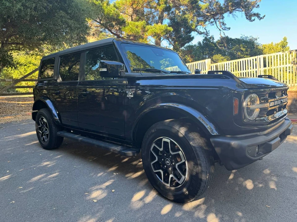 2021 Ford Bronco 6th Gen - Image 9 of 21