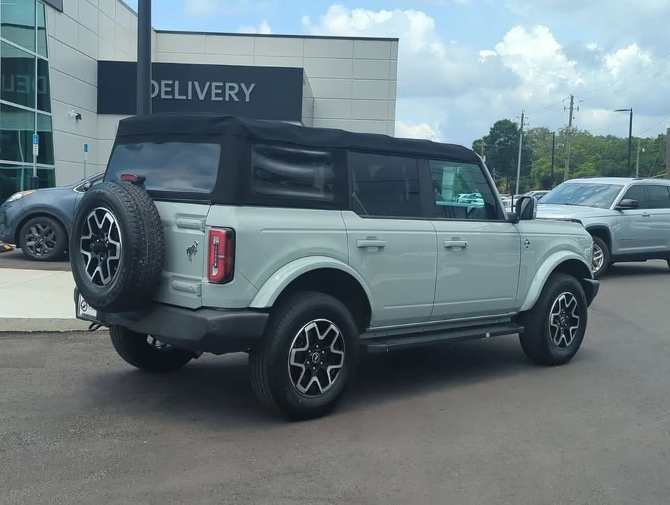 2021 Ford Bronco 6th Gen - Image 5 of 17