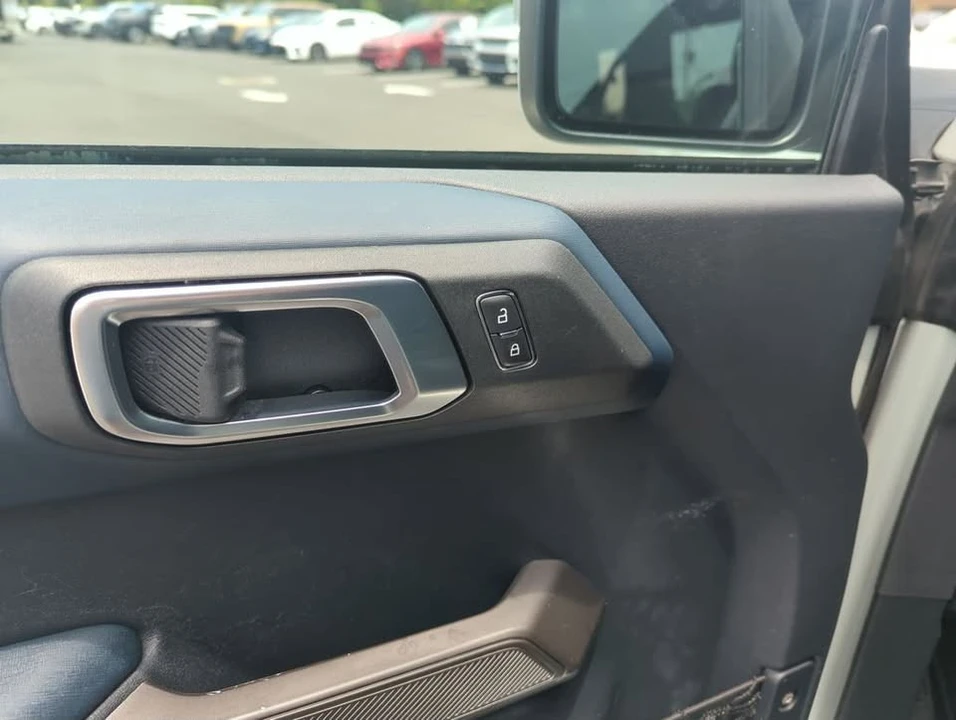 2021 Ford Bronco 6th Gen - Image 16 of 17