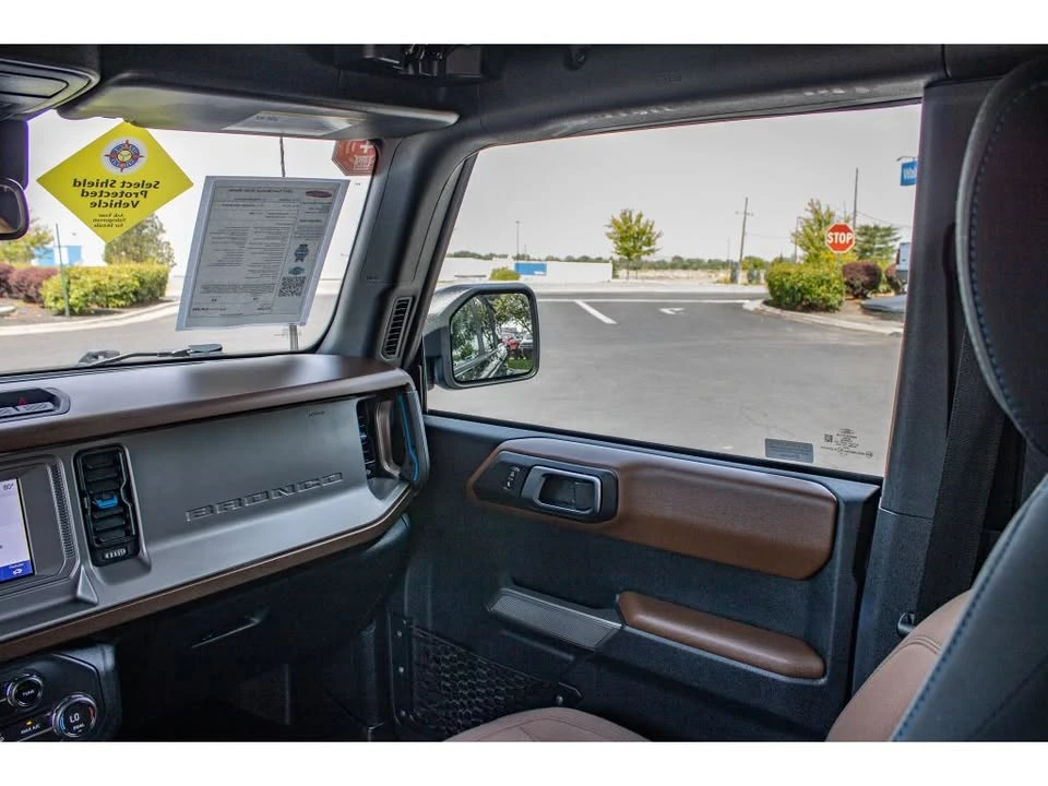 2021 Ford Bronco 6th Gen - Image 19 of 20