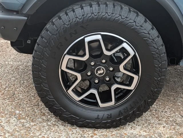 2021 Ford Bronco 6th Gen - Image 9 of 20