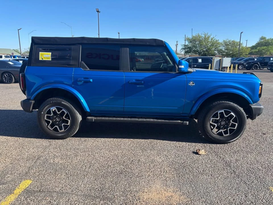 2021 Ford Bronco 6th Gen - Image 3 of 9