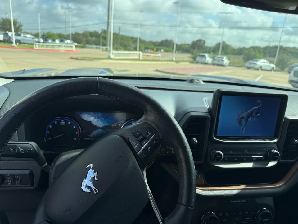 2021 Ford Bronco 6th Gen - Image 9 of 11