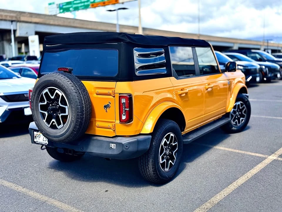 2021 Ford Bronco 6th Gen - Image 3 of 9