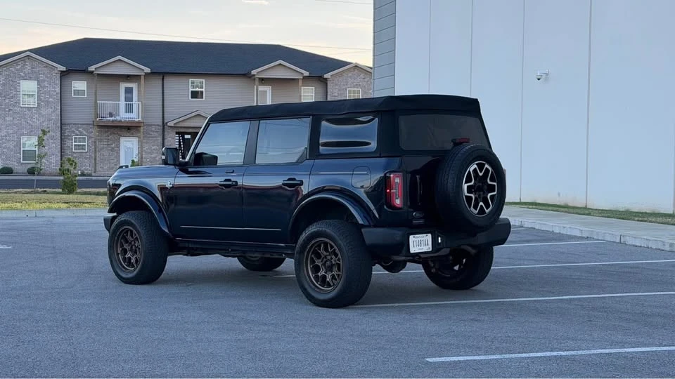 2021 Ford Bronco 6th Gen - Image 4 of 16