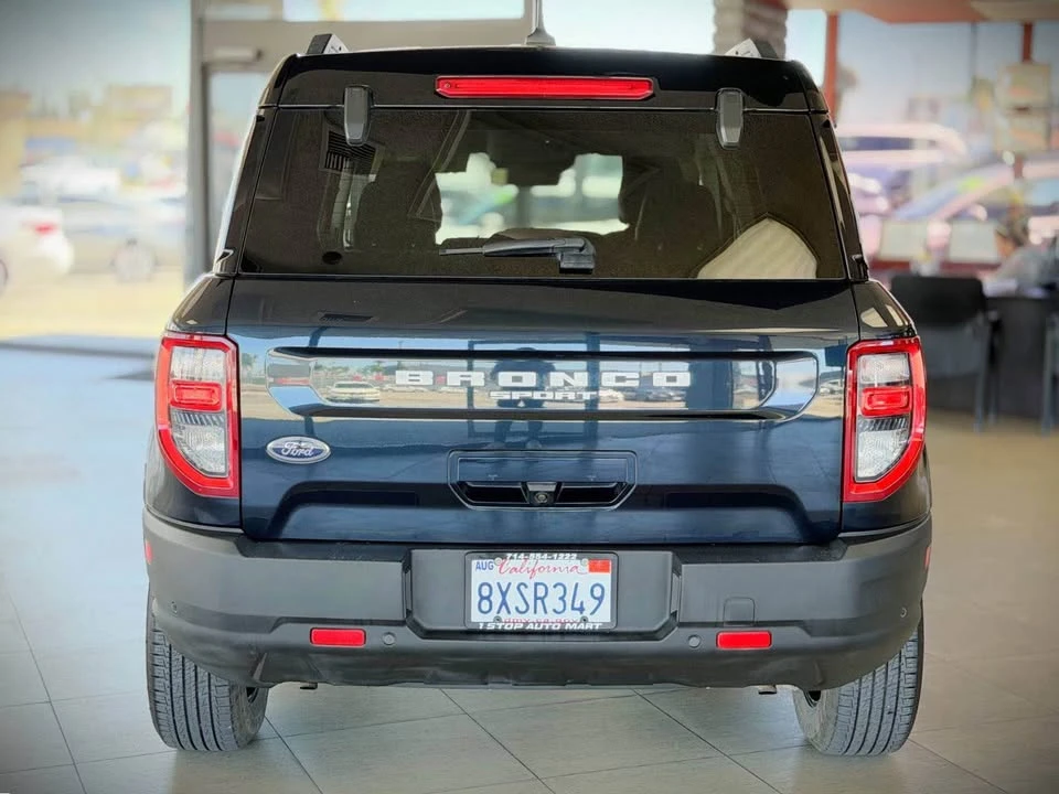 2021 Ford Bronco 6th Gen - Image 4 of 12