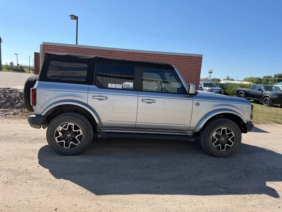 2021 Ford Bronco 6th Gen - Image 8 of 16