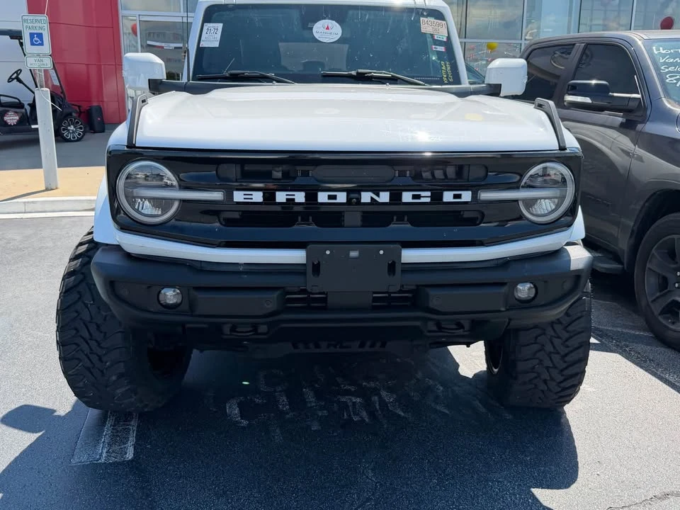 2021 Ford Bronco 6th Gen - Image 2 of 10