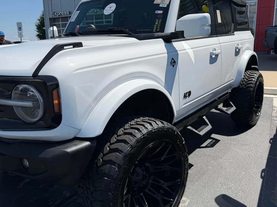 2021 Ford Bronco 6th Gen - Image 3 of 10