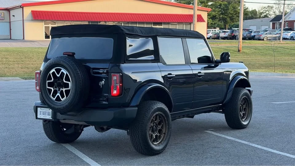 2021 Ford Bronco 6th Gen - Image 6 of 16