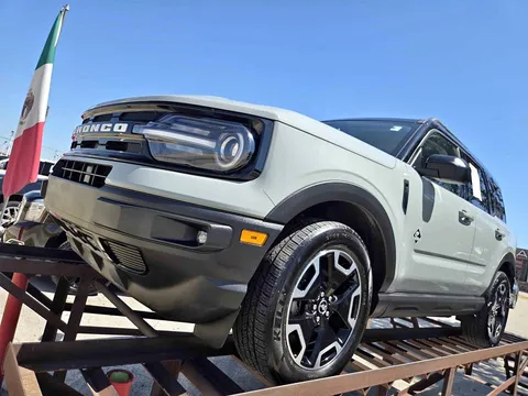 2021 Ford Bronco Outer Banks Sport Utility 4D