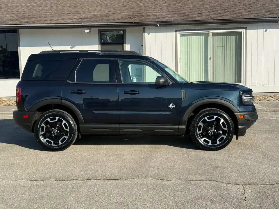 2021 Ford Bronco 6th Gen - Image 3 of 18