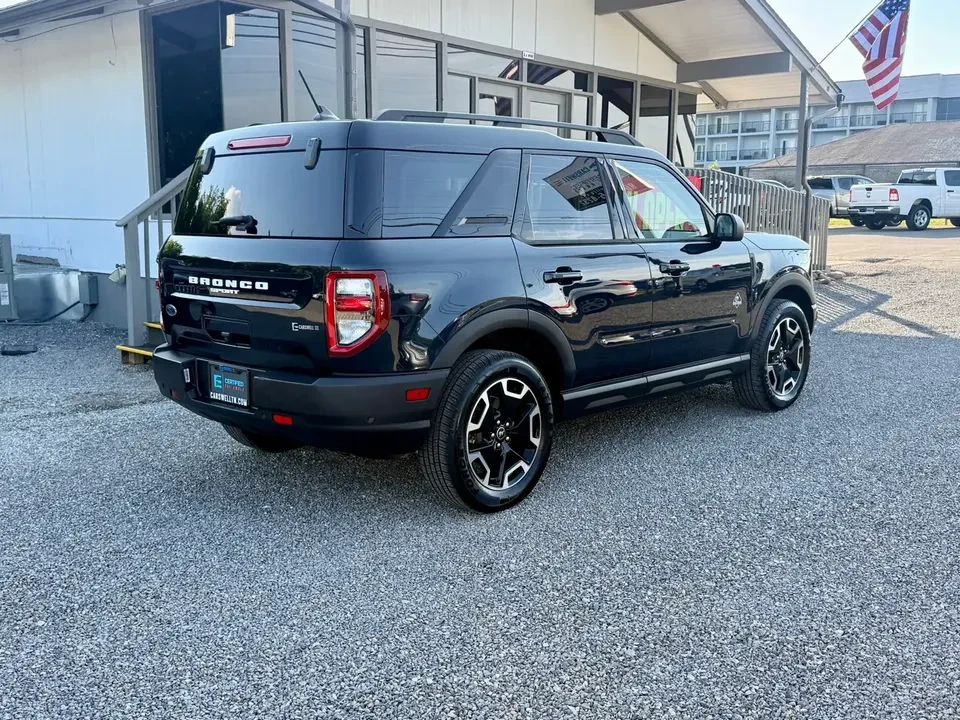 2021 Ford Bronco 6th Gen - Image 4 of 18