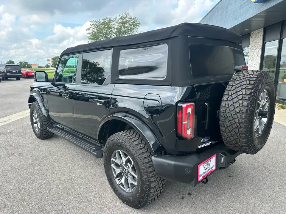 2021 Ford Bronco 6th Gen - Image 9 of 14