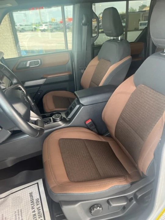 2021 Ford Bronco 6th Gen - Image 9 of 10