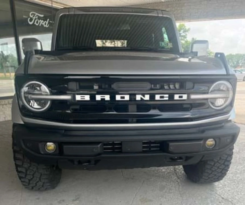 2021 Ford Bronco 6th Gen - Image 2 of 10