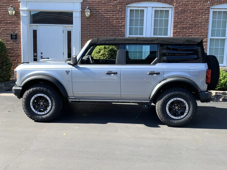 2021 Ford Bronco 6th Gen - Image 2 of 8
