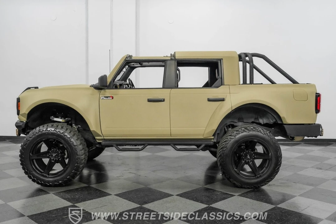 2021 Ford Bronco 6th Gen - Image 3 of 21