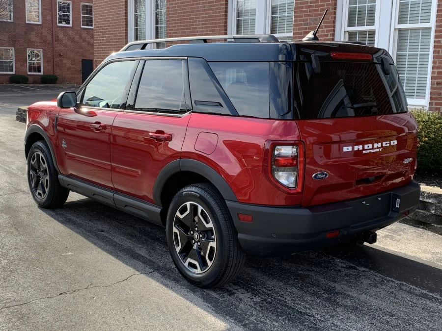 2021 Ford Bronco Sport - Image 3 of 10