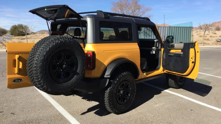 2021 Ford Bronco 6th Gen - Image 6 of 9