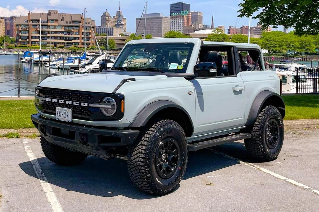 2021 Ford Bronco 6th Gen - Image 8 of 26