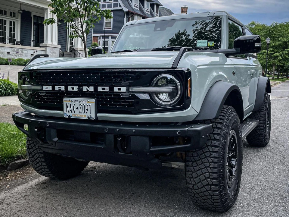 2021 Ford Bronco 6th Gen - Image 6 of 26