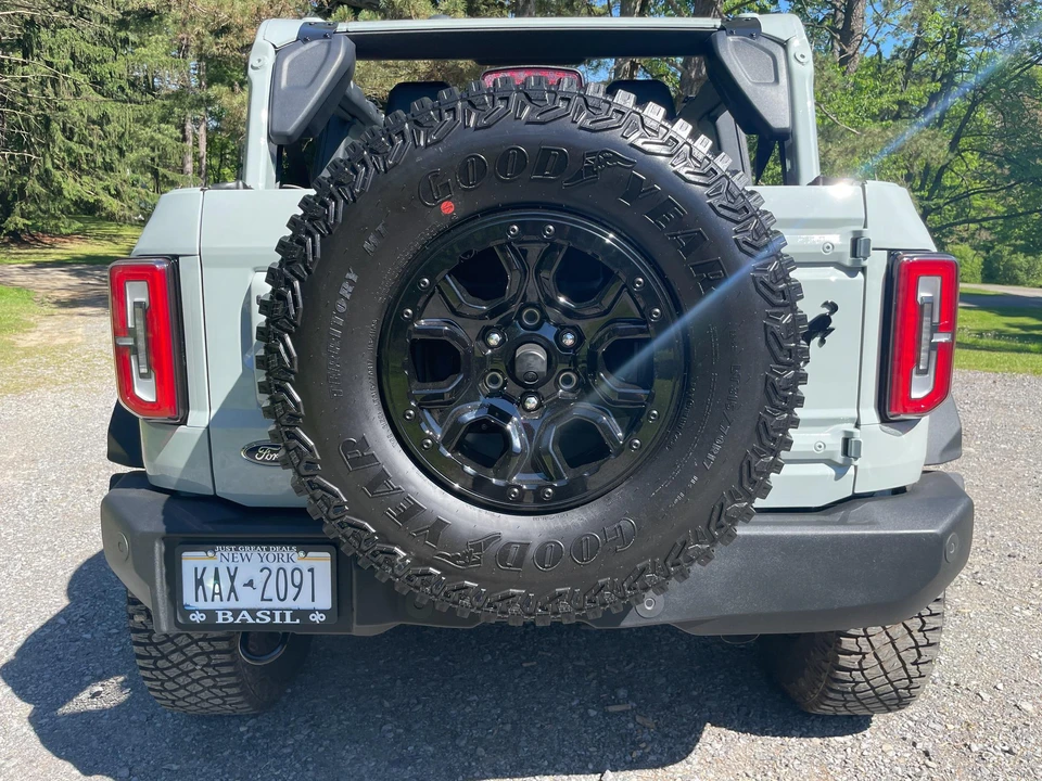2021 Ford Bronco 6th Gen - Image 10 of 26