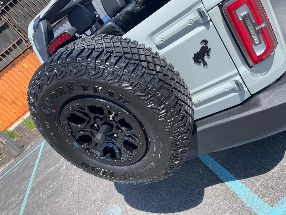 2021 Ford Bronco 6th Gen - Image 20 of 26
