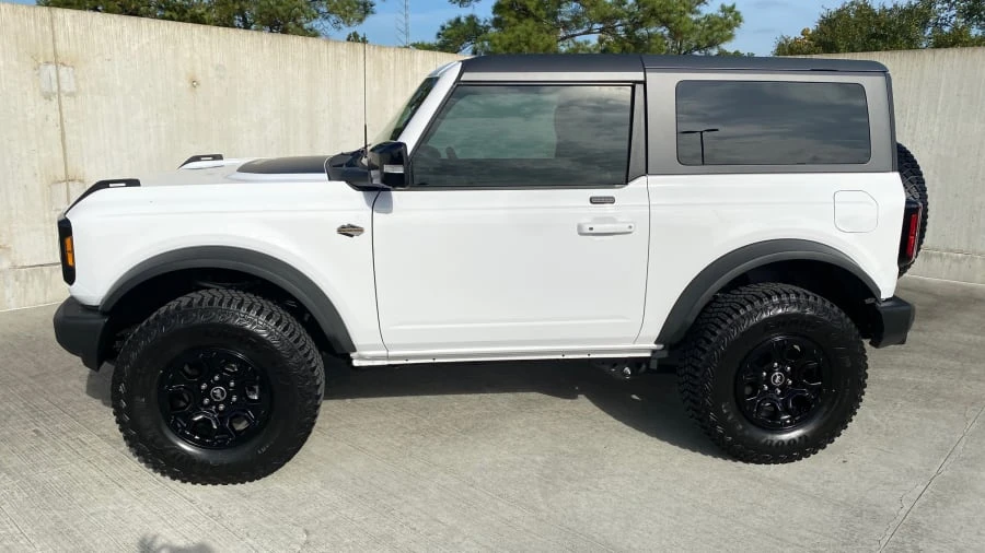 2021 Ford Bronco 6th Gen - Image 2 of 15