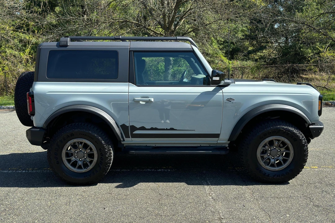 2021 Ford Bronco 6th Gen - Image 3 of 31