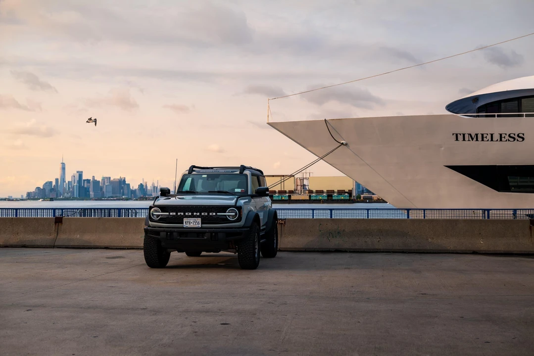 2021 Ford Bronco 6th Gen - Image 9 of 31
