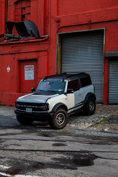 2021 Ford Bronco 6th Gen - Image 12 of 31