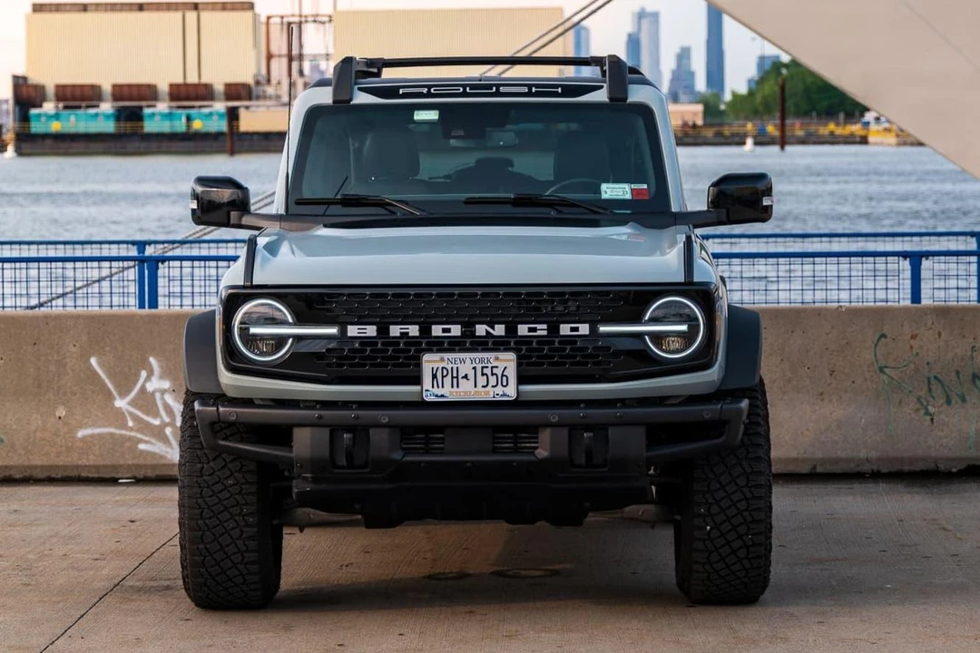 2021 Ford Bronco 6th Gen - Image 2 of 31